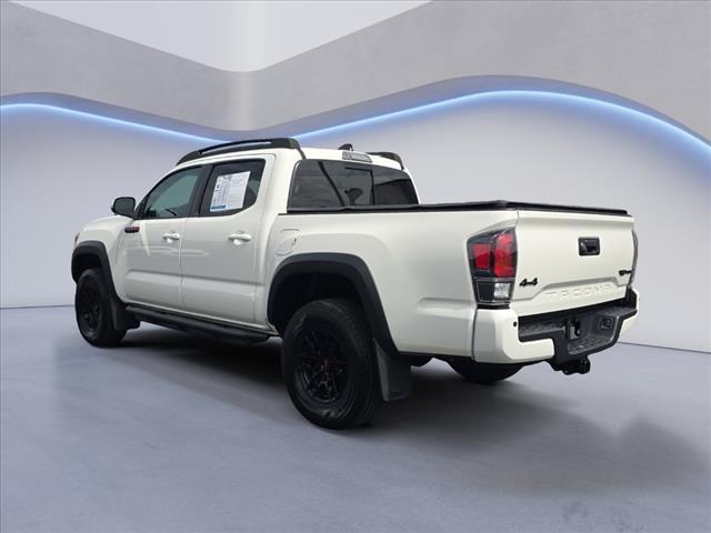 Photo of 2021 Super White Toyota Tacoma