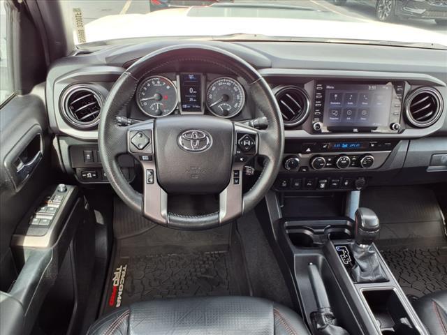 Photo of 2021 Super White Toyota Tacoma
