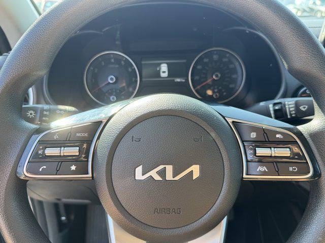 Photo of 2024 Snow White Pearl Kia Forte
