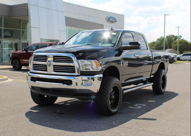 Photo of 2017 Brilliant Black Crystal Pearlcoat RAM 2500