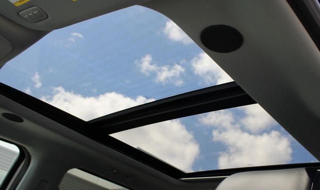 Photo of 2025 Star White Metallic Tri-Coat Ford F-250