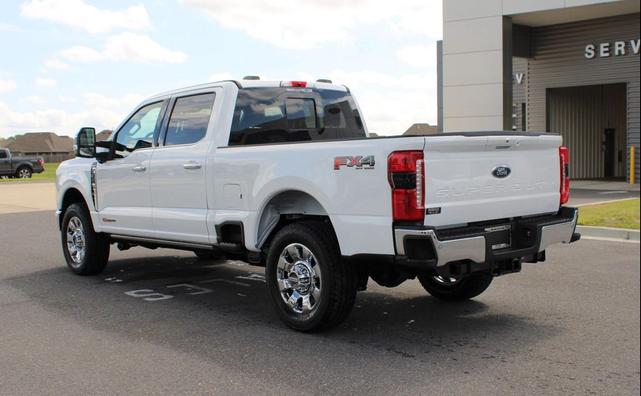 Photo of 2025 Star White Metallic Tri-Coat Ford F-250