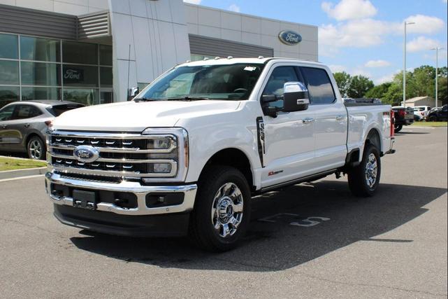 Photo of 2025 Star White Metallic Tri-Coat Ford F-250