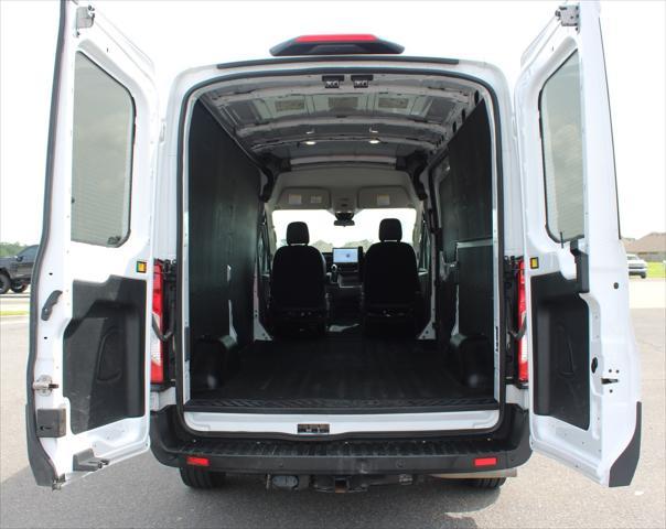 Photo of 2023 Oxford White Ford Transit-150