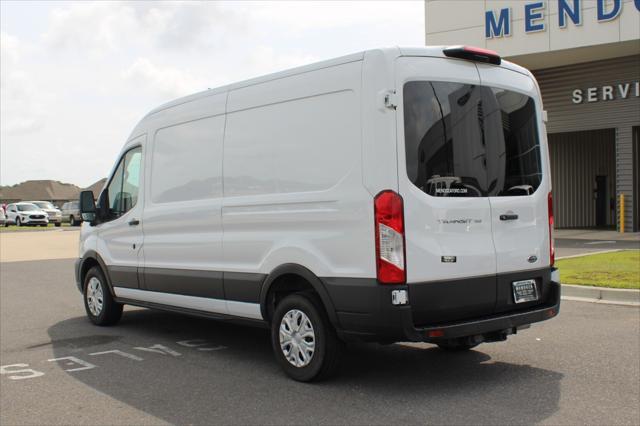 Photo of 2023 Oxford White Ford Transit-150