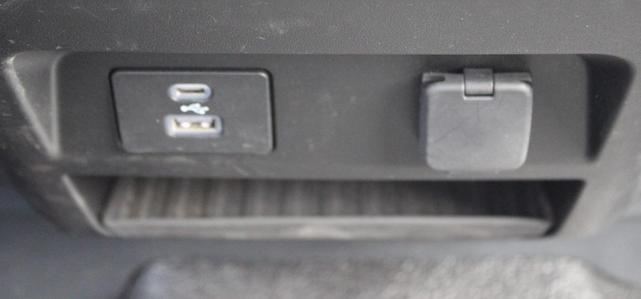 Photo of 2022 Oxford White Ford F-350