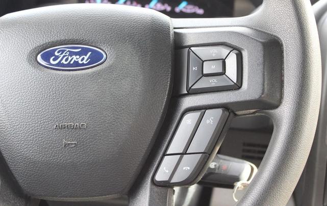 Photo of 2022 Oxford White Ford F-350