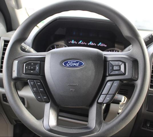 Photo of 2022 Oxford White Ford F-350