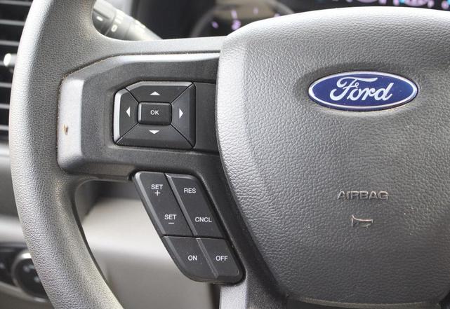 Photo of 2022 Oxford White Ford F-350