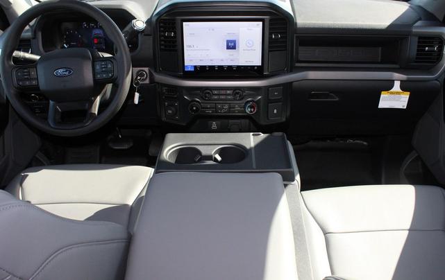 Photo of 2025 Oxford White Ford F-150