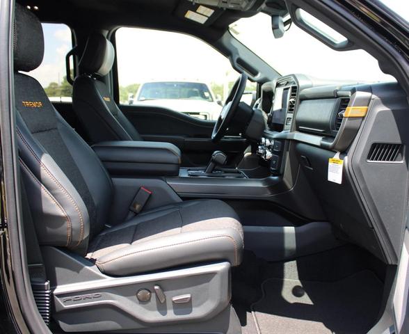Photo of 2025 Agate Black Metallic Ford F-150