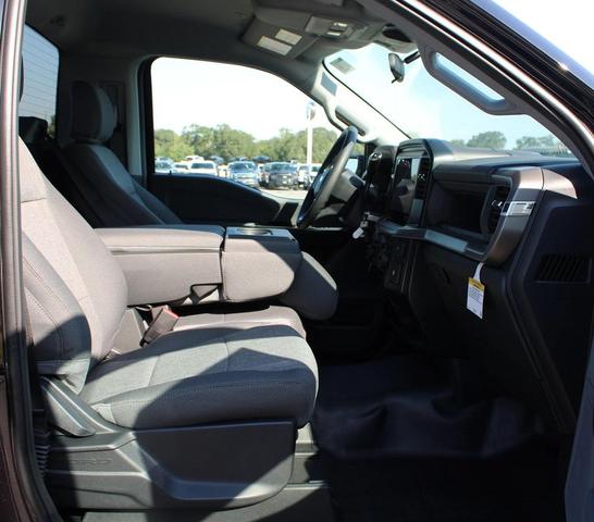 Photo of 2025 Agate Black Metallic Ford F-150