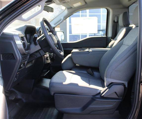 Photo of 2025 Agate Black Metallic Ford F-150