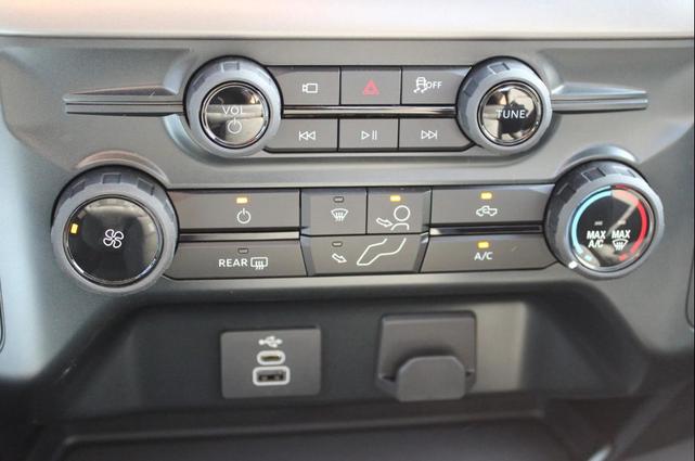 Photo of 2025 Agate Black Metallic Ford F-150
