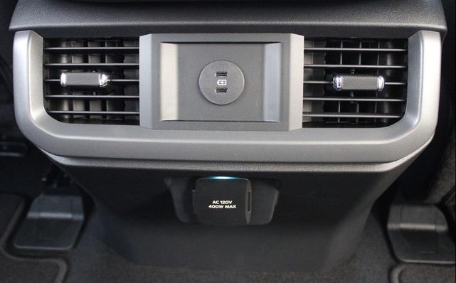 Photo of 2025 Iconic Silver Metallic Ford F-150