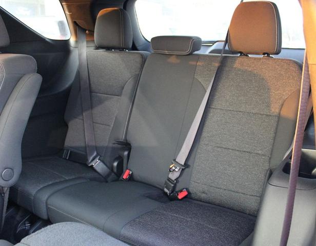 Photo of 2025 Silver Chevrolet Traverse