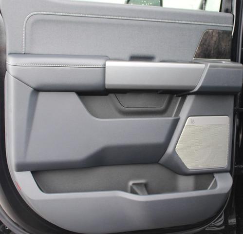 Photo of 2025 Agate Black Metallic Ford F-250