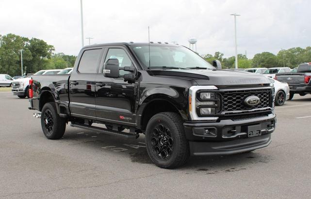 Photo of 2025 Agate Black Metallic Ford F-250