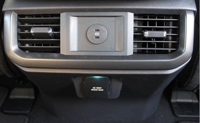 Photo of 2025 Agate Black Metallic Ford F-150