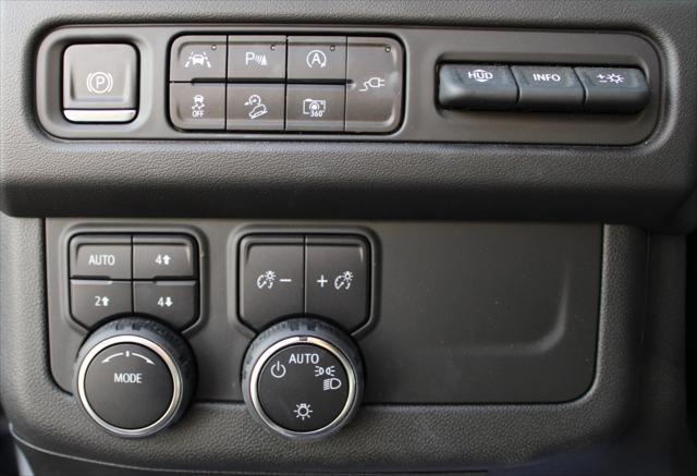 Photo of 2022 White Chevrolet Tahoe