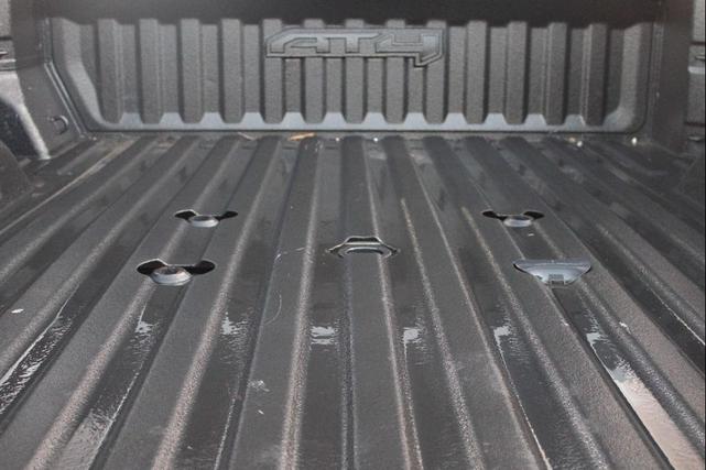 Photo of 2023 Summit White GMC Sierra 2500