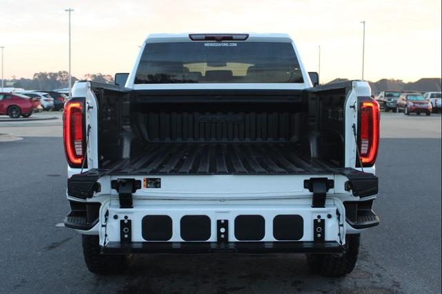 Photo of 2023 Summit White GMC Sierra 2500