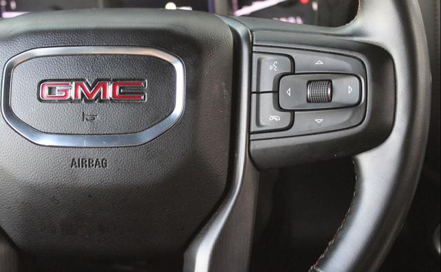Photo of 2023 Summit White GMC Sierra 2500