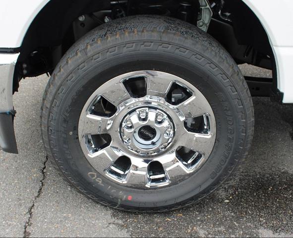 Photo of 2026 Star White Metallic Tri-Coat Ford F-250