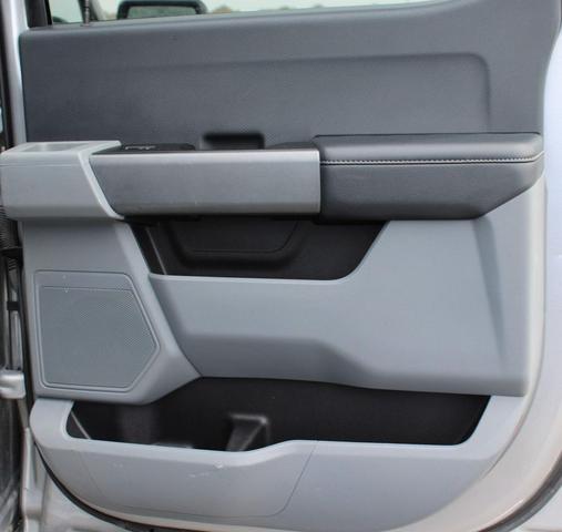 Photo of 2023 Iconic Silver Metallic Ford F-150
