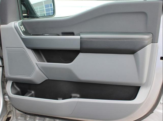 Photo of 2023 Iconic Silver Metallic Ford F-150