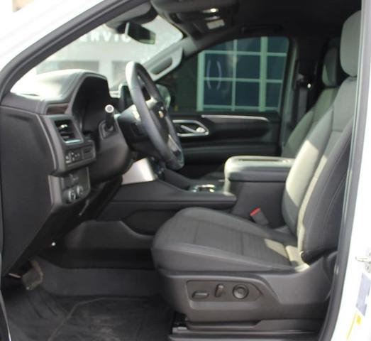 Photo of 2023 Summit White Chevrolet Tahoe