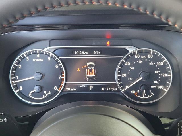 Photo of 2025 Glacier White Nissan Pathfinder