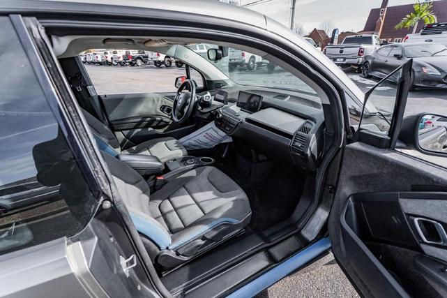 Photo of 2016 Platinum Silver w/BMW i Frozen Blue Accent BMW i3