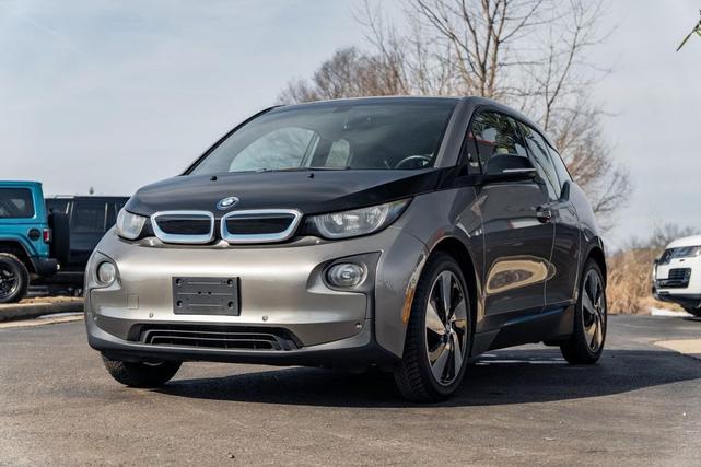 Photo of 2016 Platinum Silver w/BMW i Frozen Blue Accent BMW i3