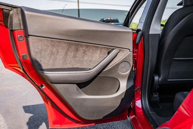 Photo of 2022 Red Multi-Coat Tesla Model Y