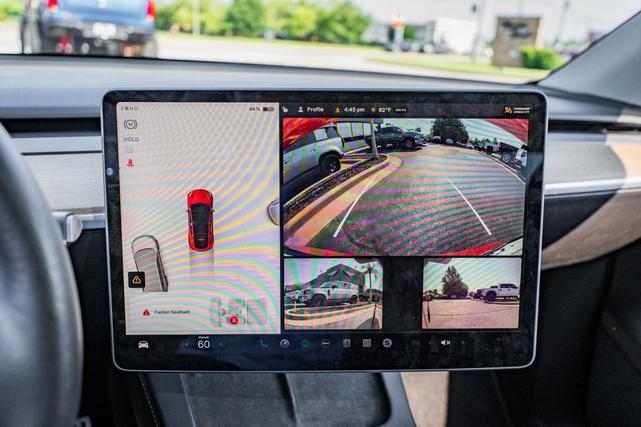 Photo of 2022 Red Multi-Coat Tesla Model Y