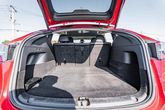 Photo of 2022 Red Multi-Coat Tesla Model Y