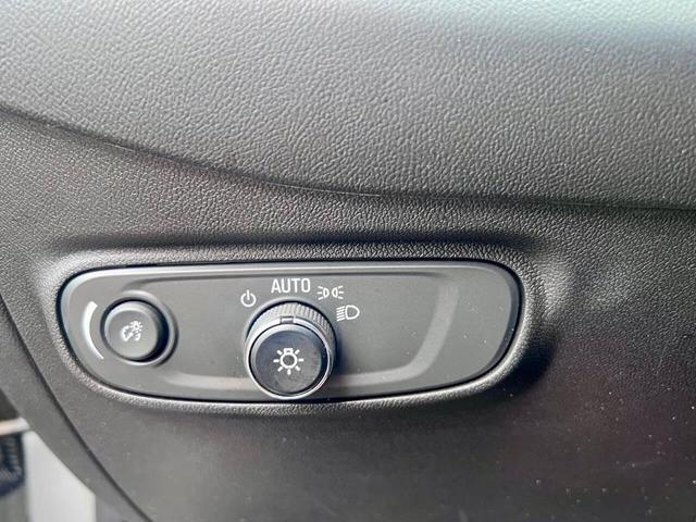 Photo of 2020 Silver Ice Metallic Chevrolet Equinox