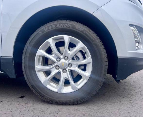 Photo of 2020 Silver Ice Metallic Chevrolet Equinox