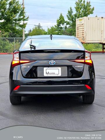 Photo of 2022 Midnight Black Metallic Toyota Prius