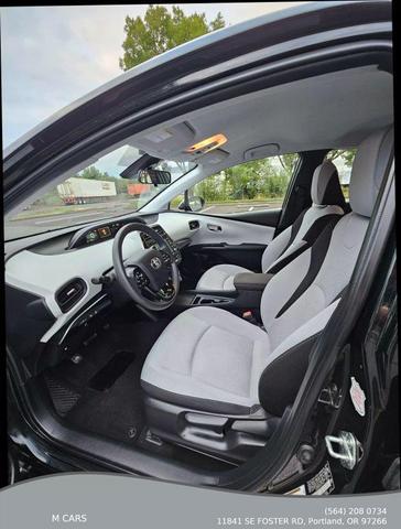 Photo of 2022 Midnight Black Metallic Toyota Prius