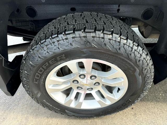 Photo of 2019 Summit White Chevrolet Silverado 1500