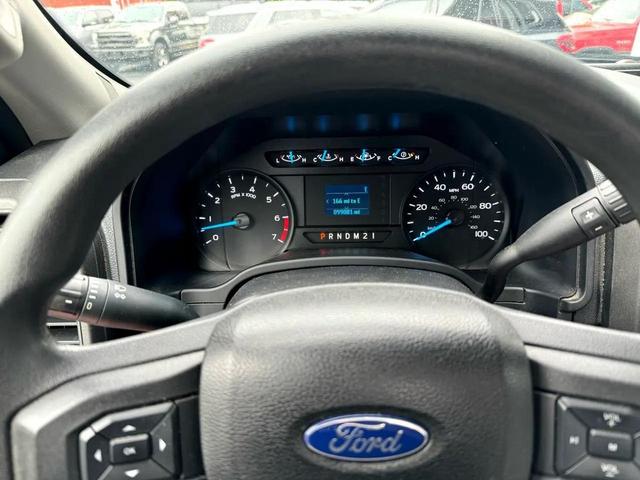 Photo of 2017 Oxford White Ford F-250