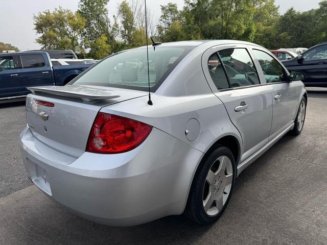 Photo of 2010 Silver Ice Metallic Chevrolet Cobalt