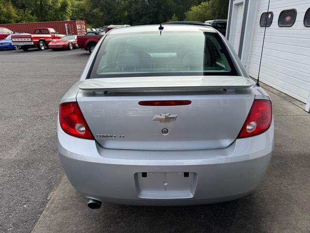 Photo of 2010 Silver Ice Metallic Chevrolet Cobalt