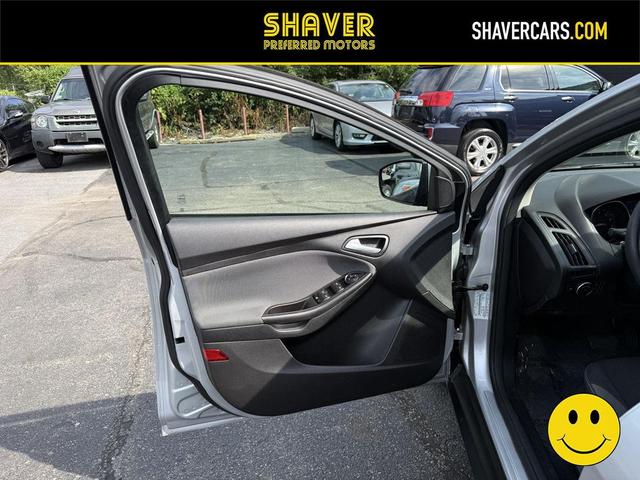 Photo of 2014 Ingot Silver Metallic Ford Focus