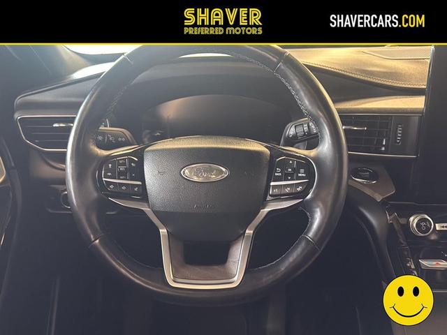 Photo of 2022 Star White Metallic Tri-Coat Ford Explorer