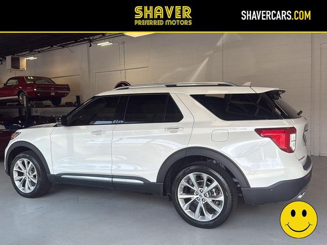 Photo of 2022 Star White Metallic Tri-Coat Ford Explorer