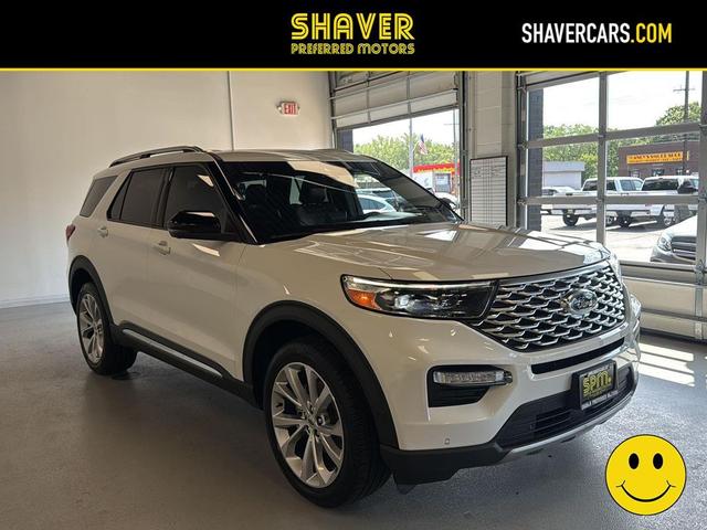 Photo of 2022 Star White Metallic Tri-Coat Ford Explorer