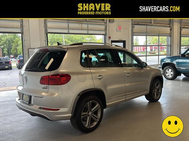 Photo of 2017 Reflex Silver Metallic Volkswagen Tiguan